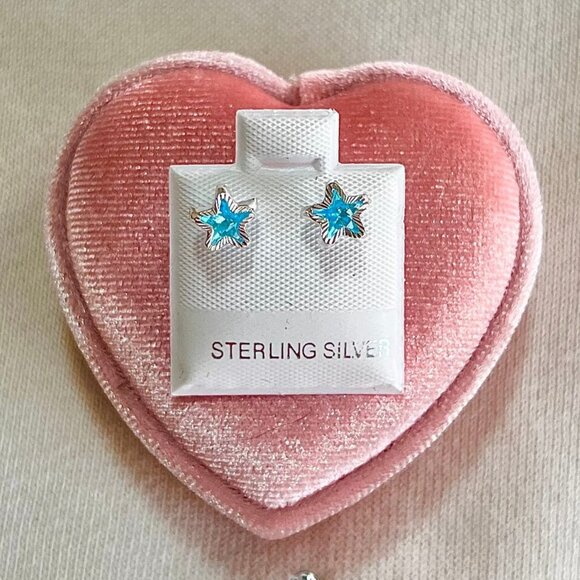925 Sterling Silver Little Blue Star Stud Screw-Back Earrings - Picture 1 of 1